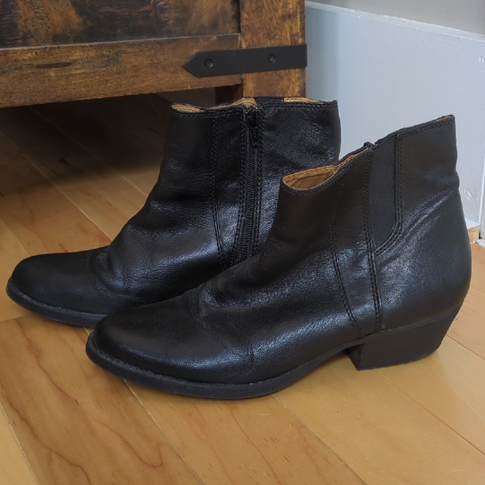 Nine West Black Ankle Booties